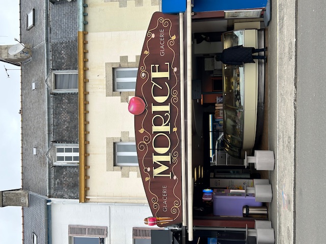 Façade de la Glacerie Morice à Binic